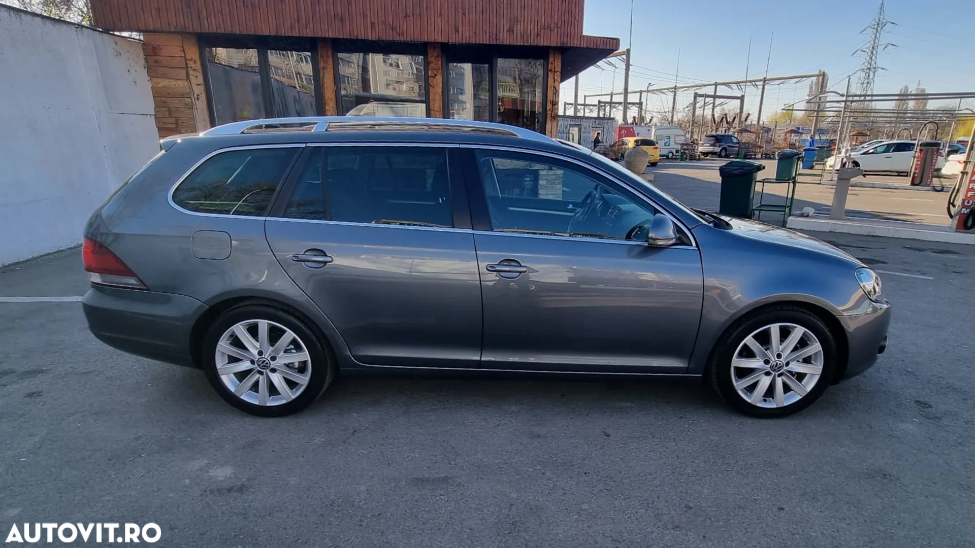 Volkswagen Golf 1.6 TDI BlueMotion Technology DPF Highline - 18