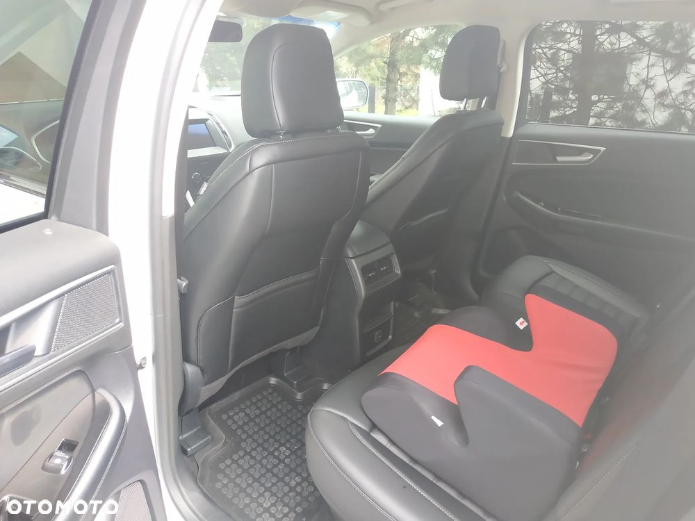Ford Edge - 12