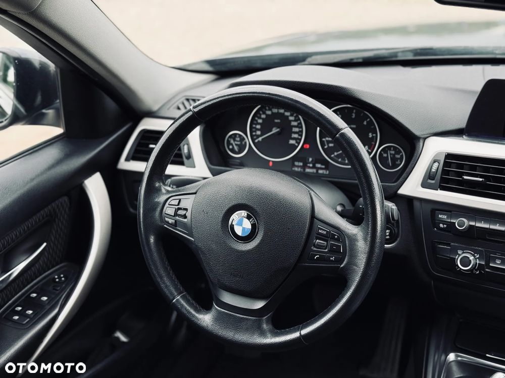BMW Seria 3 318d - 21