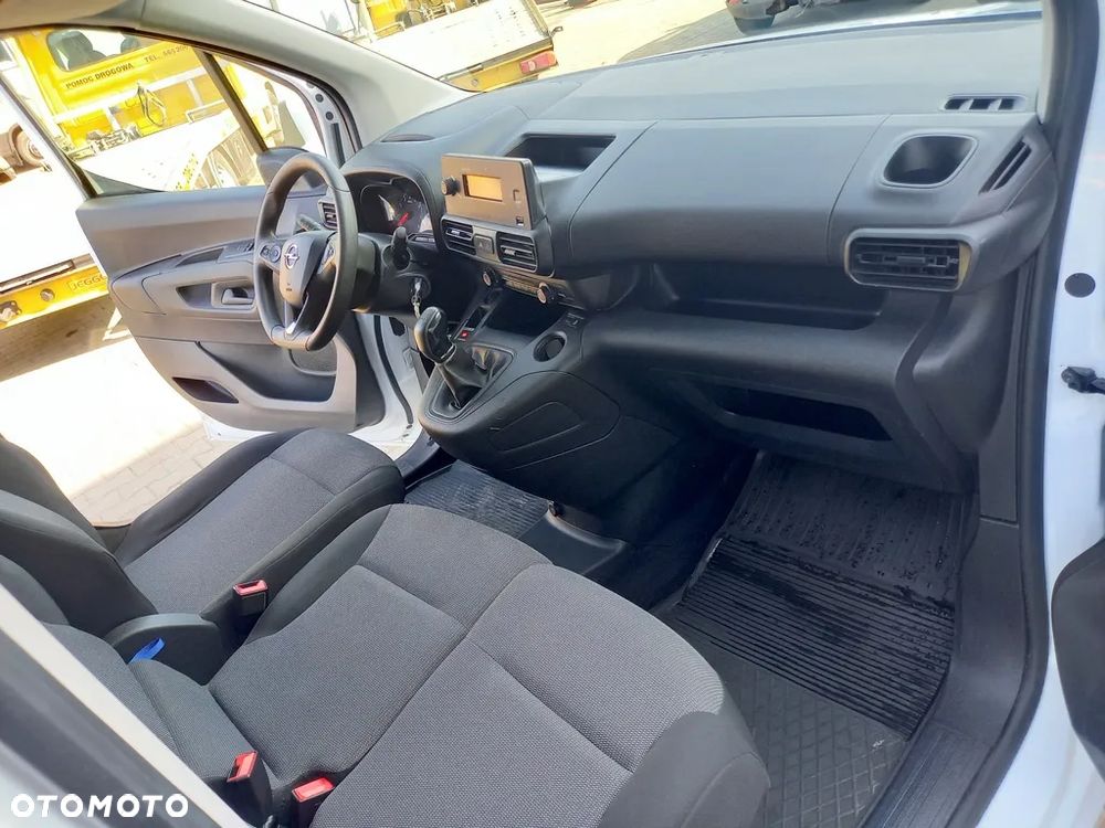 Opel Combo - 19
