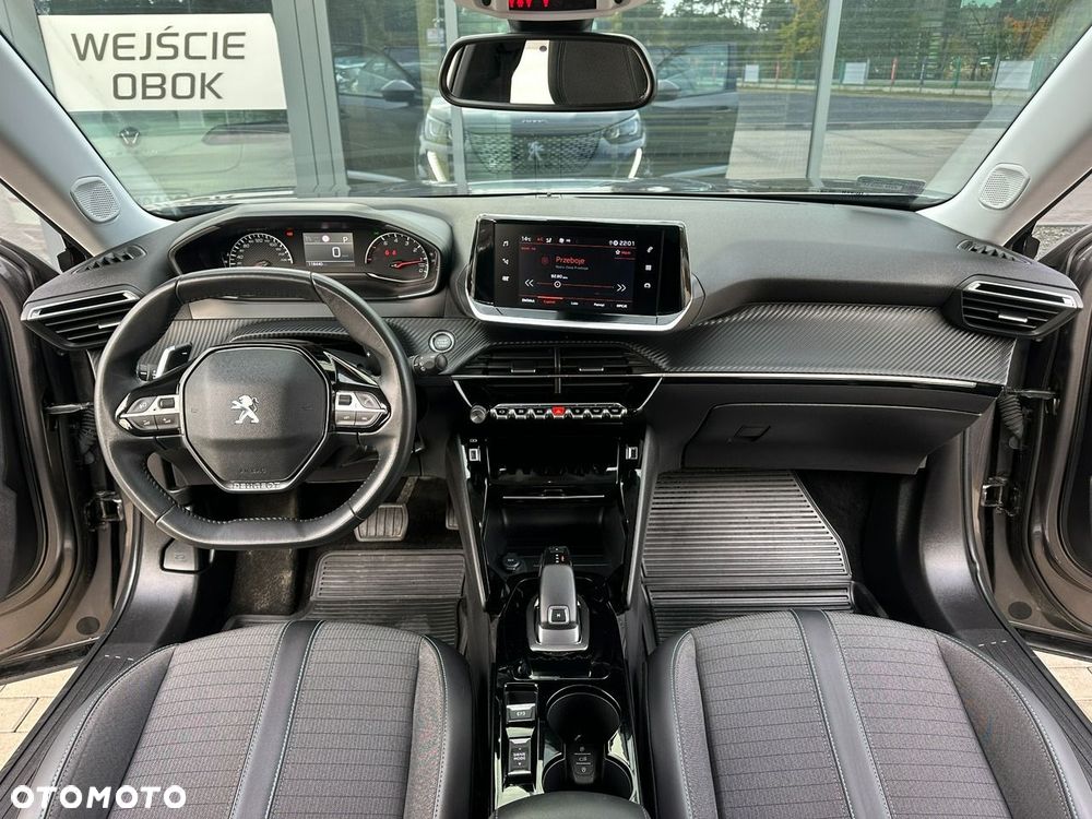 Peugeot 2008 1.2 PureTech Active S&S EAT8 - 9