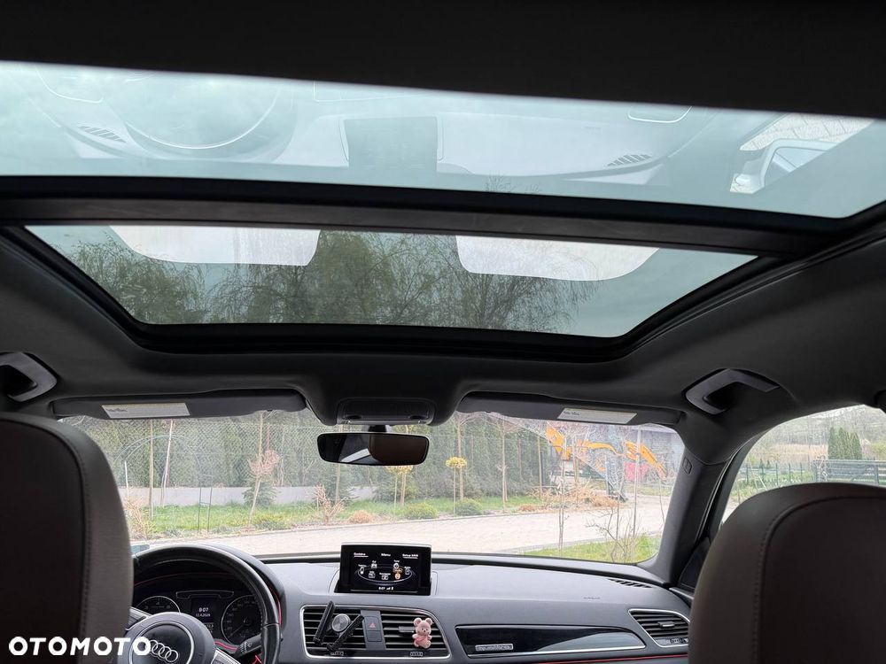 Audi Q3 2.0 TFSI Quattro S tronic design - 17