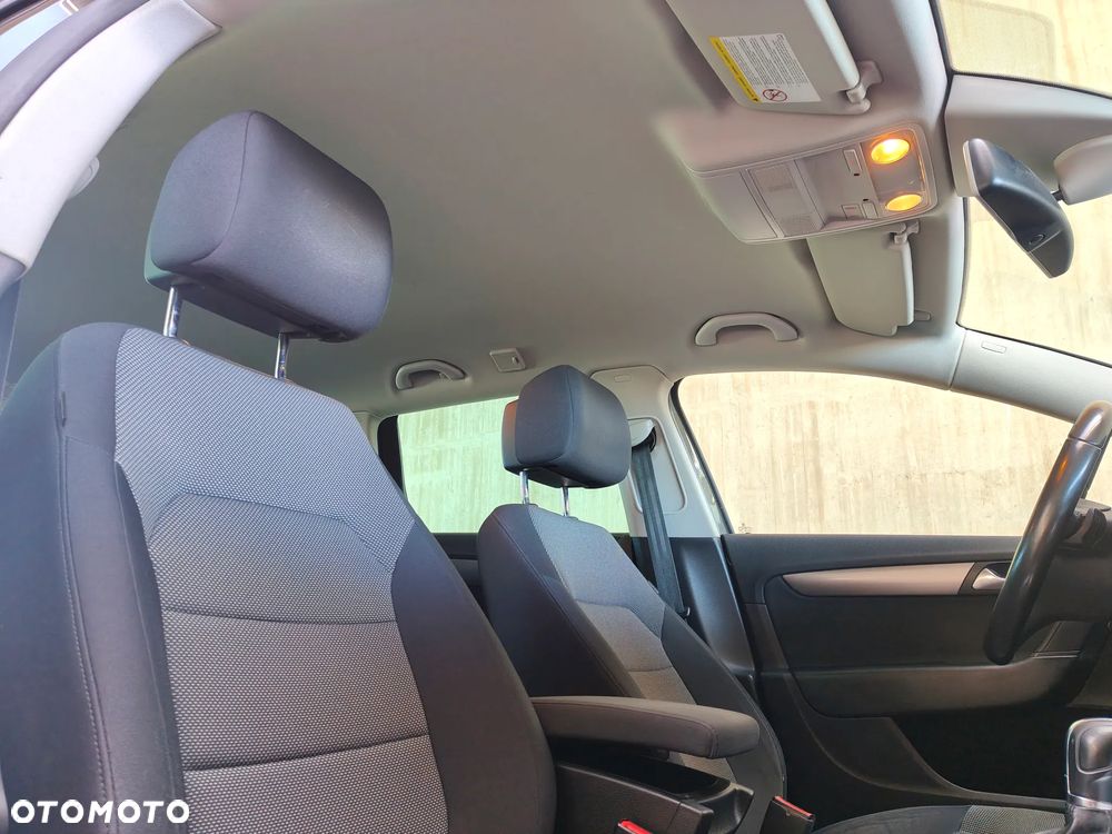 Volkswagen Passat 2.0 TDI DSG BlueMotion Technology Business Edition - 24