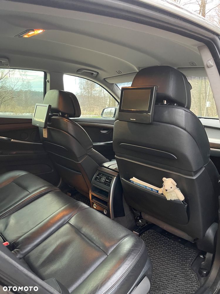 BMW 5GT 530d xDrive - 15