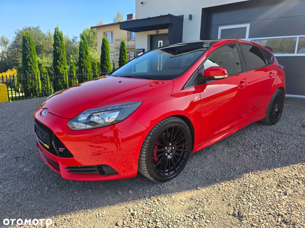 Ford Focus 2.0 EcoBoost ST mit Leder-Sport-Paket - 3