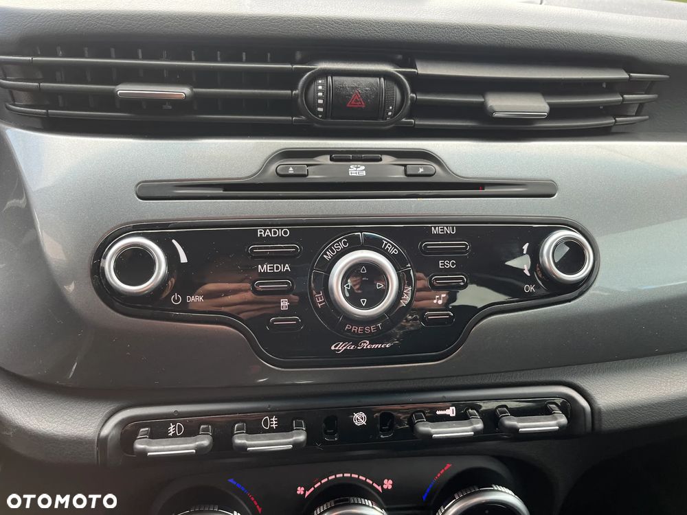 Alfa Romeo Giulietta 1.4 TB 16V Multiair Turismo - 31