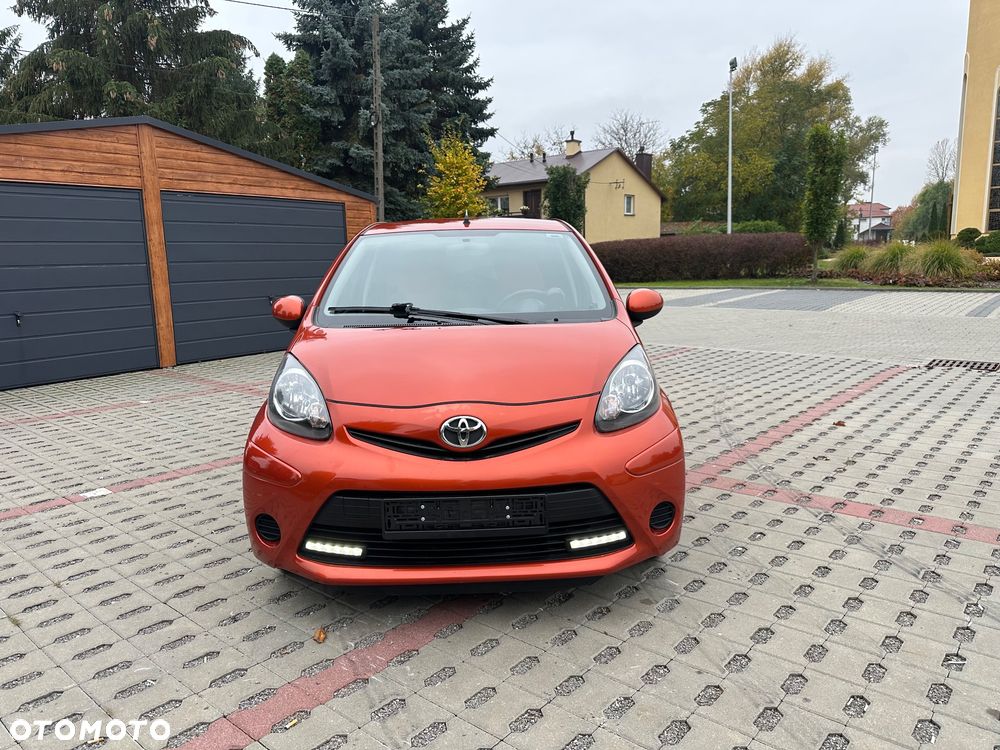 Toyota Aygo 2012 photo 2