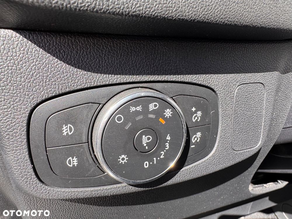 Ford Focus 1.0 EcoBoost Titanium Style - 22