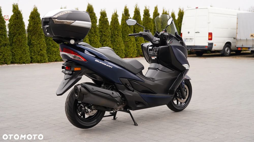 Suzuki Burgman - 8
