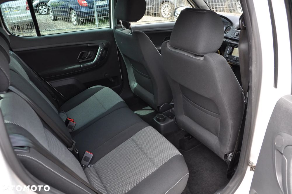 Skoda Fabia 1.2 TSI Monte Carlo - 13