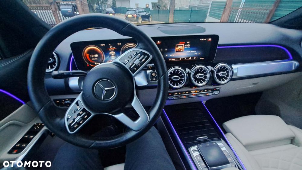 Mercedes-Benz GLB - 19