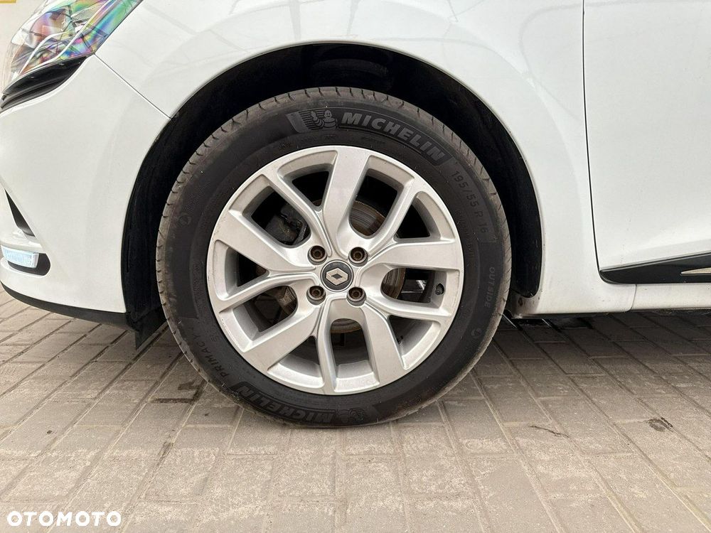 Renault Clio - 20