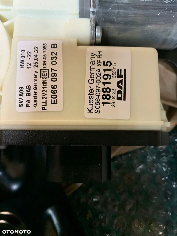 MECHANIZM PODNOSZENIA SZYBY DAF XF 106  EURO 6 1881915 - 4