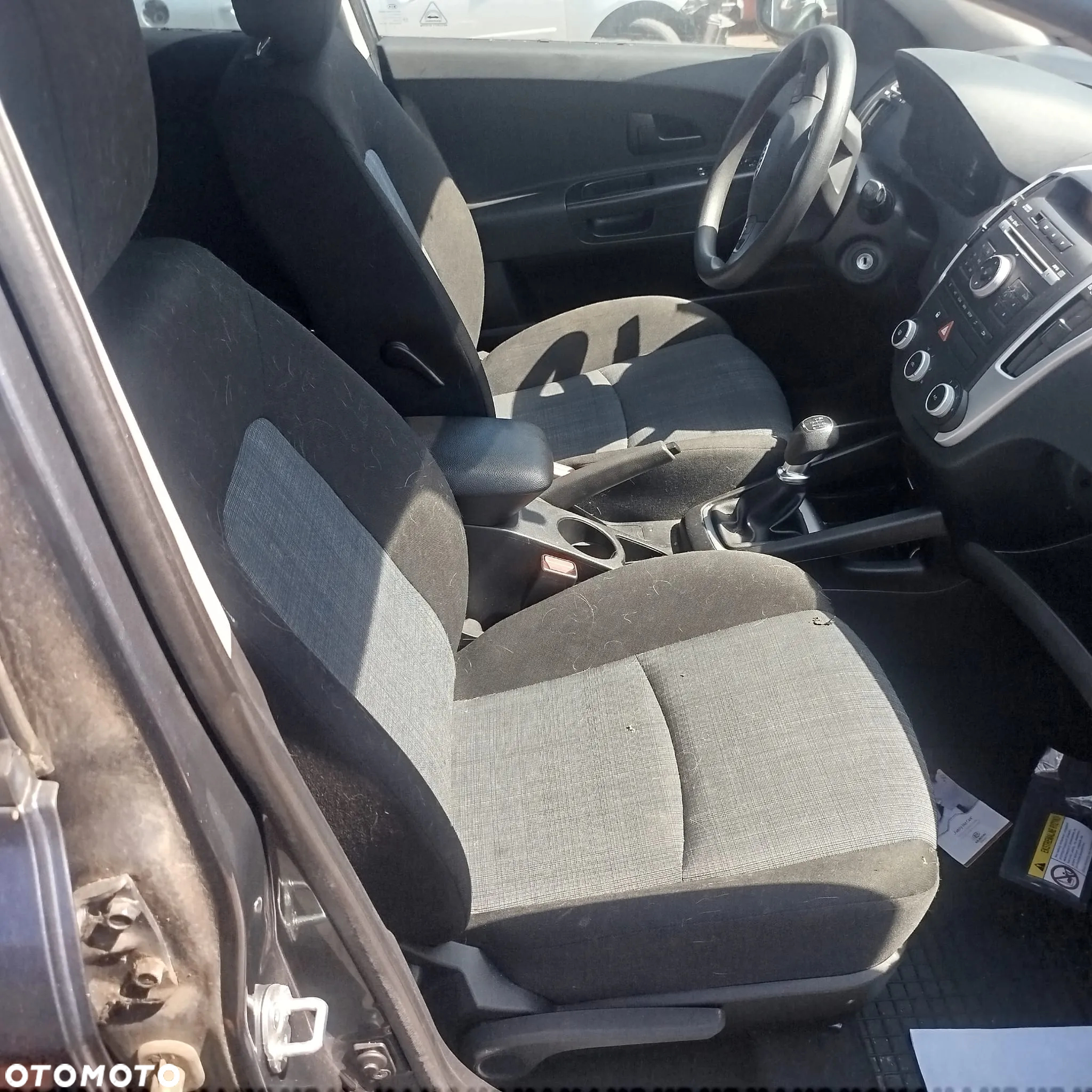 KIA Ceed na części . - 7