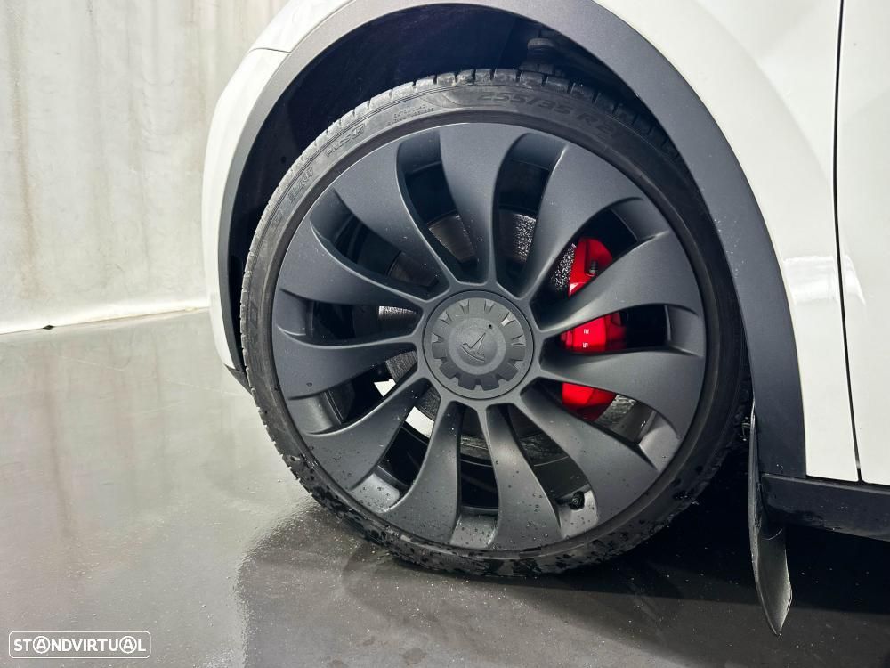 Tesla Model Y Performance Dual Motor AWD - 57