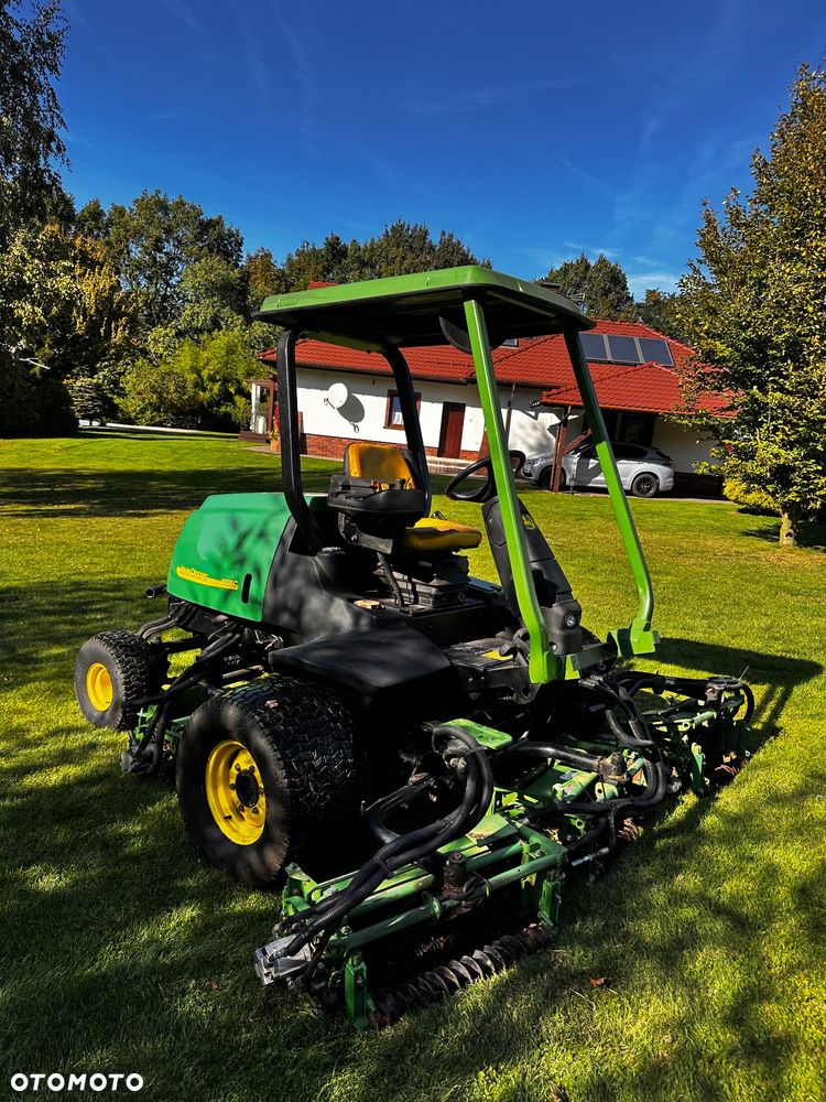 John Deere 3235c - 2