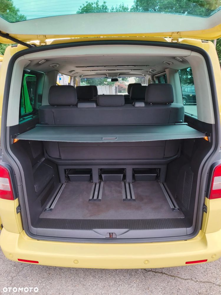 Volkswagen Multivan - 10