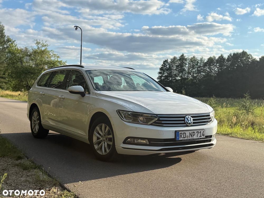 Volkswagen Passat - 2