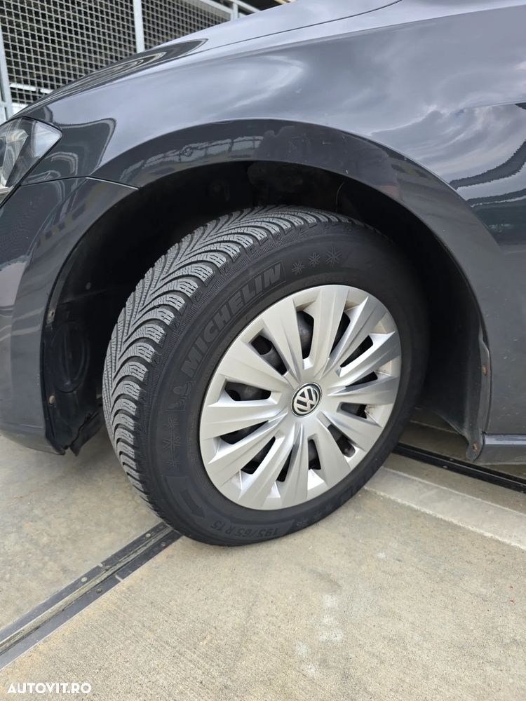 Volkswagen Golf 1.6 TDI Trendline - 24