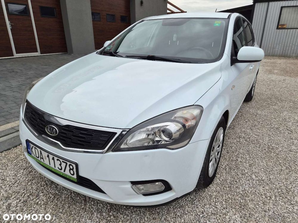 Kia Ceed - 3