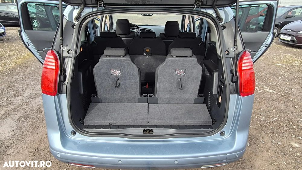 Peugeot 5008 - 11