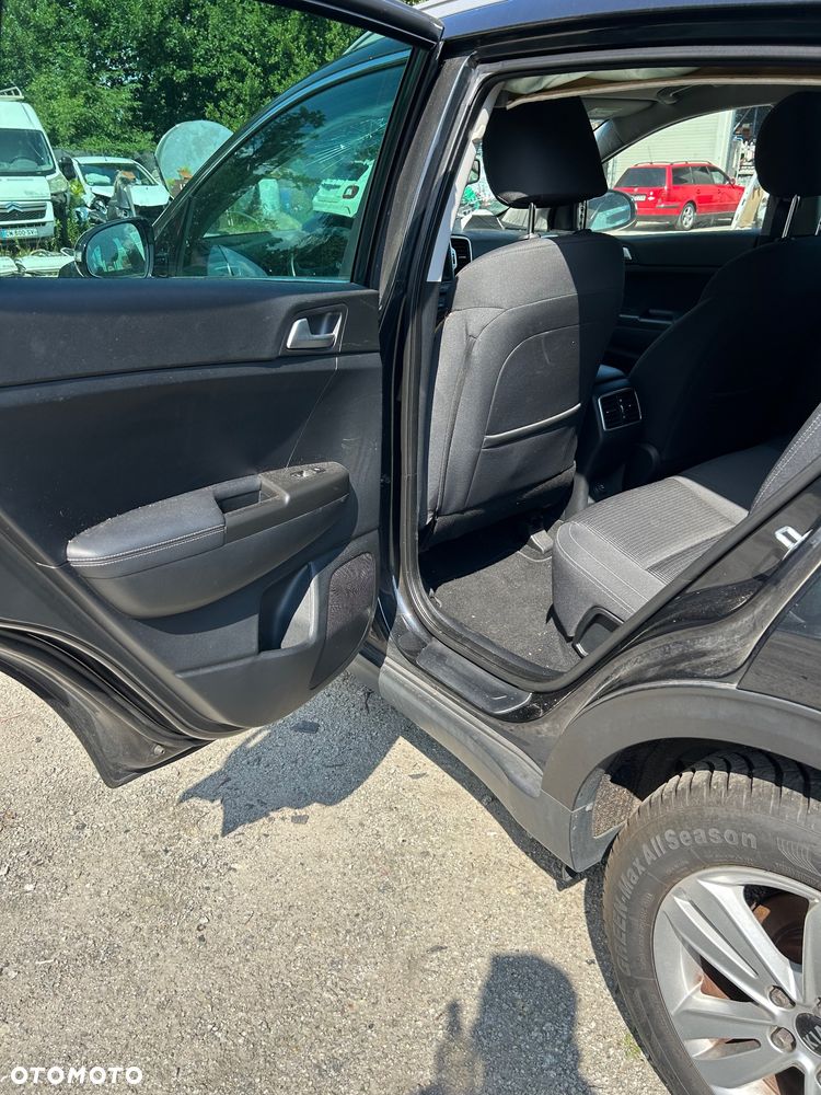 Kia Sportage 1.6 GDI Black Edition 2WD - 27