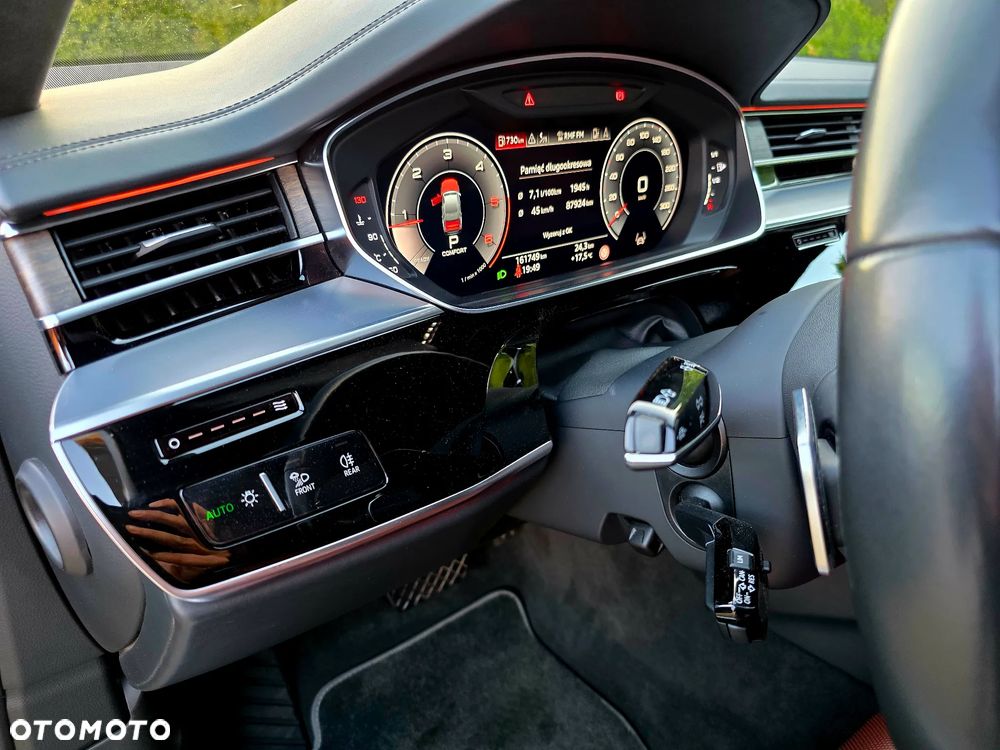 Audi A8 - 17