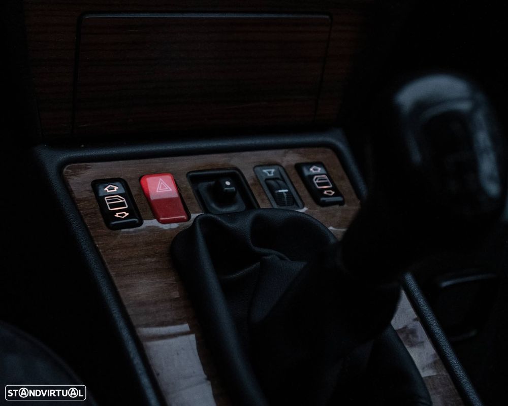 Mercedes-Benz W201 (1982-1993) 190 E 1.7 - 9