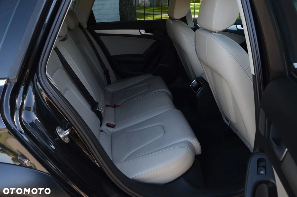 Audi A4 Allroad 2.0 TDI Quattro - 9