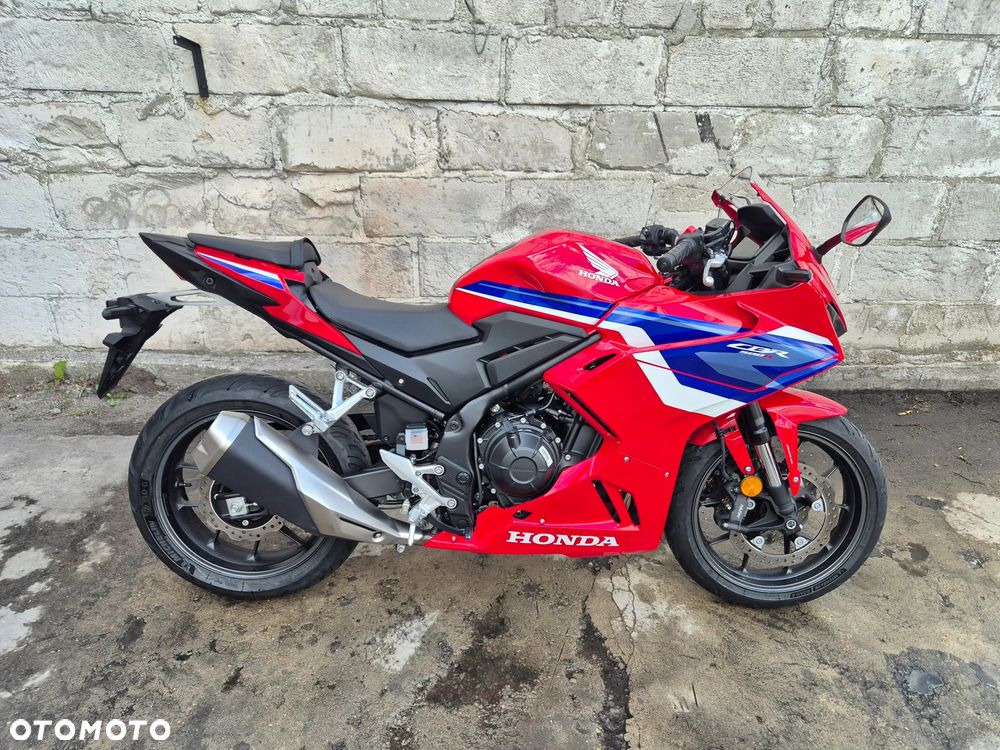 Honda CBR - 11