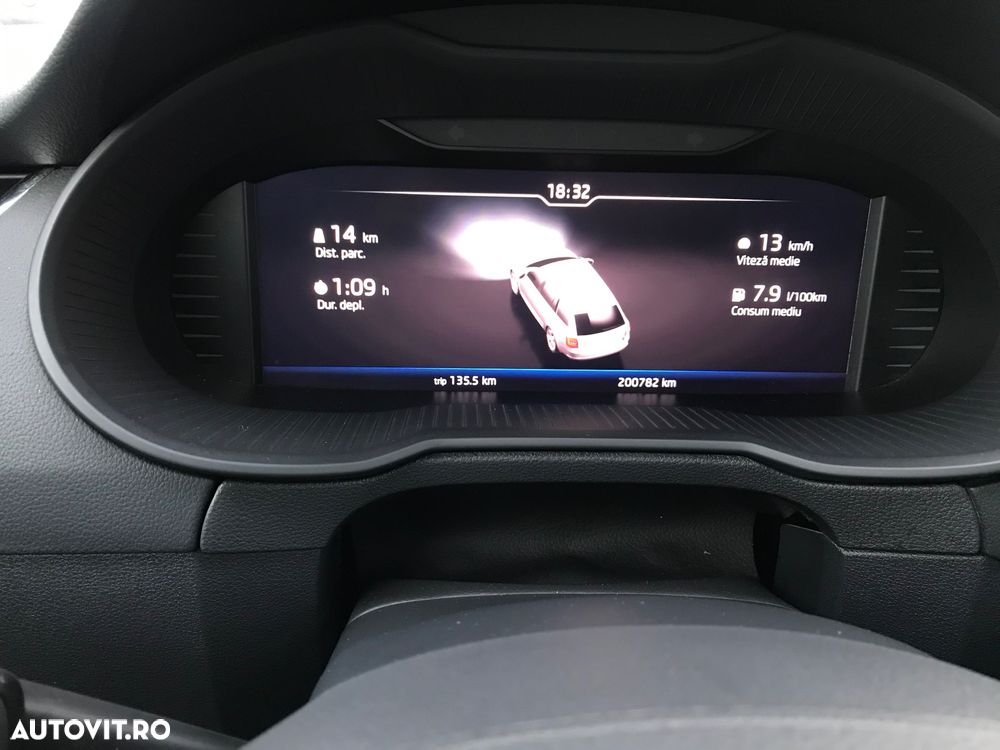 Skoda Octavia 1.6 TDI DSG Ambition - 10