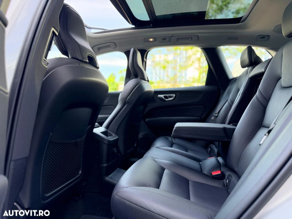Volvo XC 60 Recharge T6 Twin Engine eAWD Inscription Expression - 12
