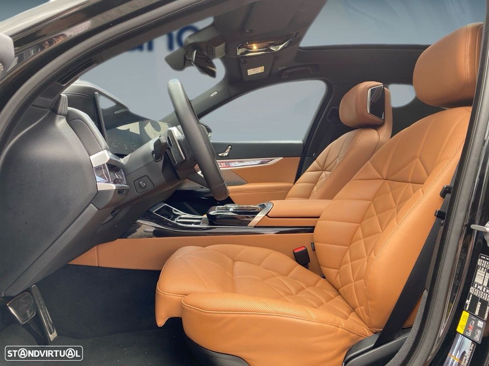 BMW 750 750e xDrive Pack Desportivo M - 4