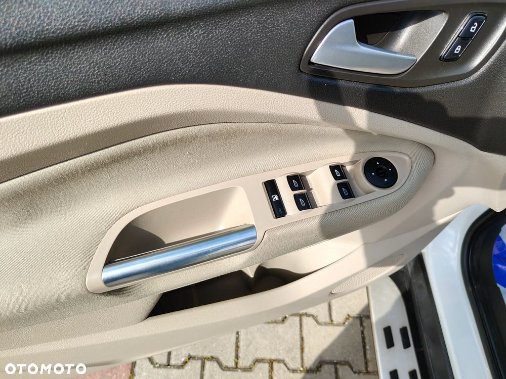 Ford Escape 1.6 EcoBoost AWD SE - 17