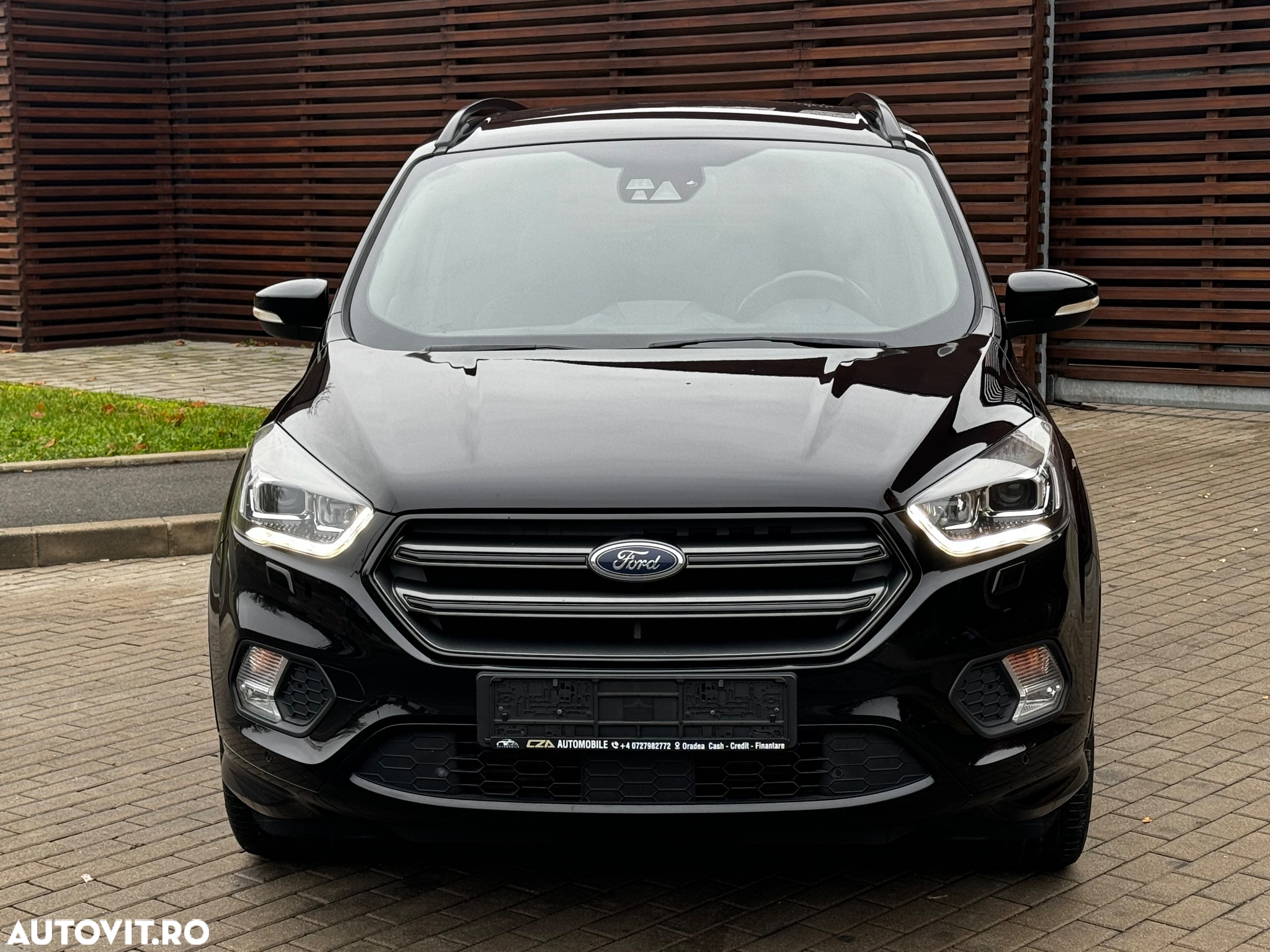 Ford Kuga 2.0 TDCi 4x4 Aut. ST-Line - 3