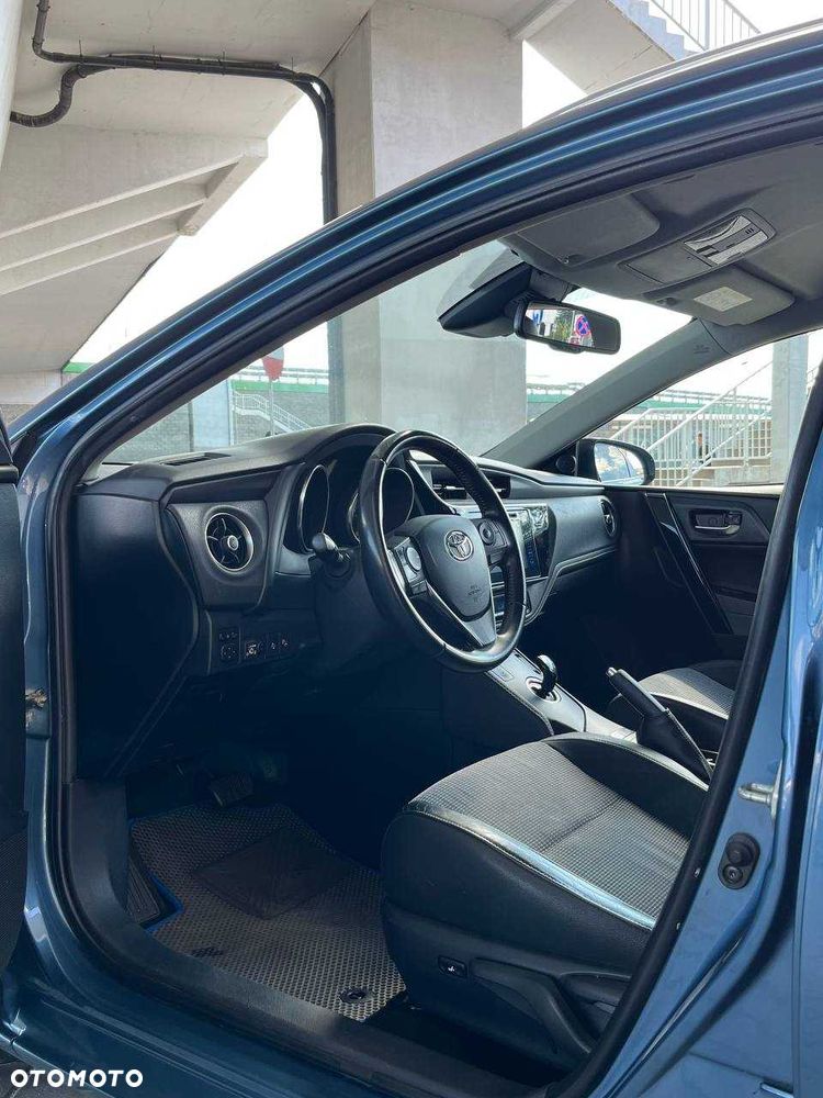 Toyota Auris - 8
