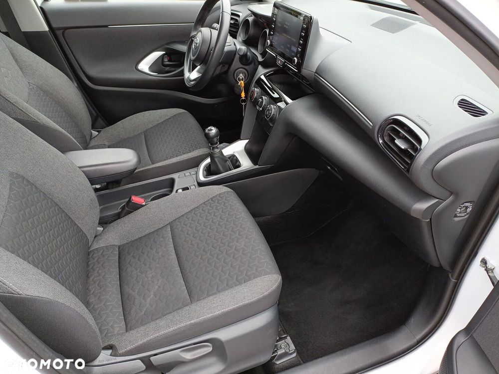 Toyota Yaris Cross 1.5 Comfort - 12