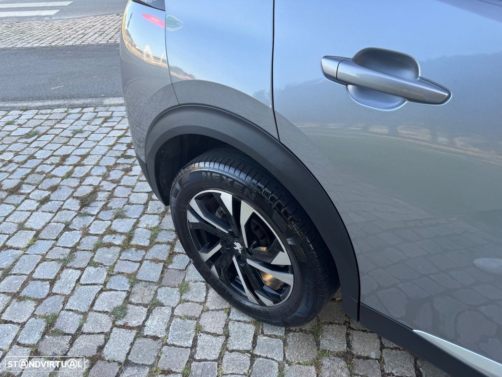 Peugeot 2008 1.2 PureTech Allure Pack - 11