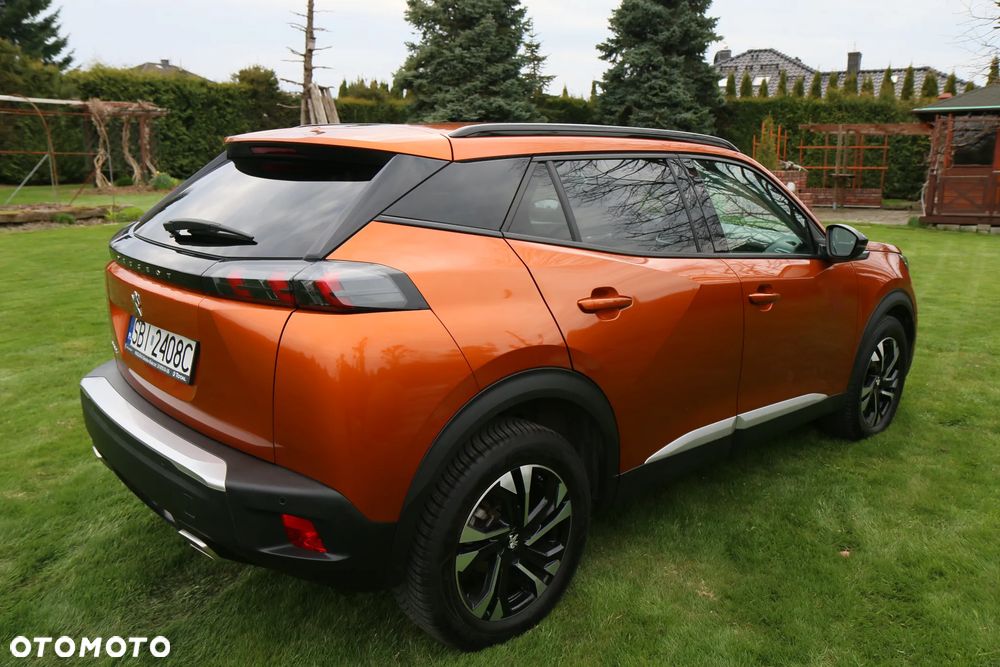 Peugeot 2008 1.2 PureTech Allure S&S - 6