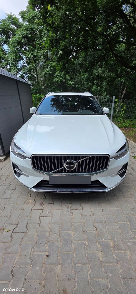 Volvo XC 60 B5 B AWD Plus Bright - 2
