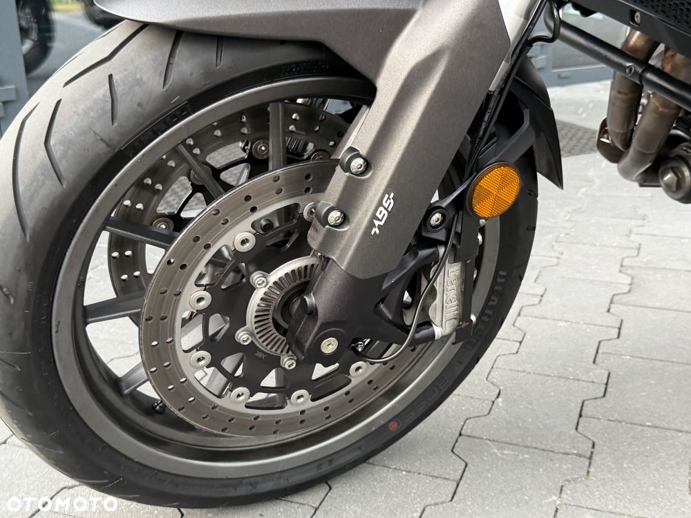 Benelli TRK 502 - 37