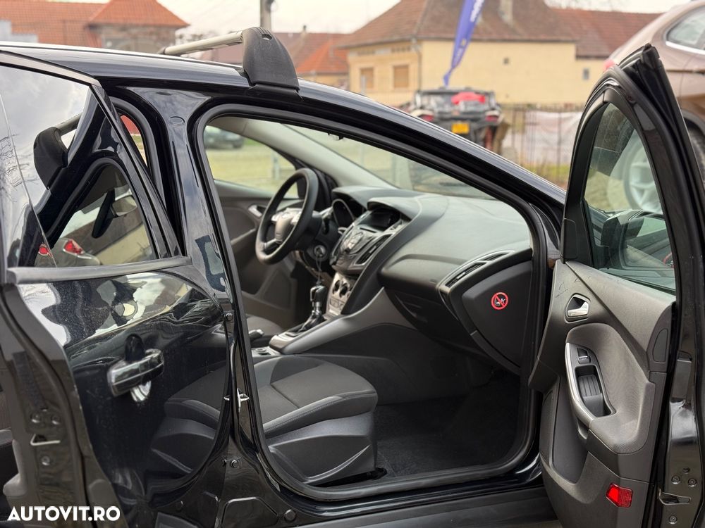 Ford Focus 1.6 TDCi DPF Titanium - 9