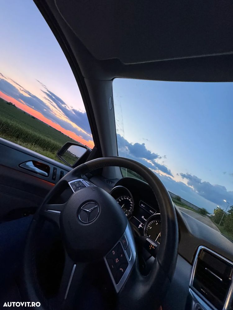 Mercedes-Benz ML 250 BlueTEC 4MATIC 7G-TRONIC - 16