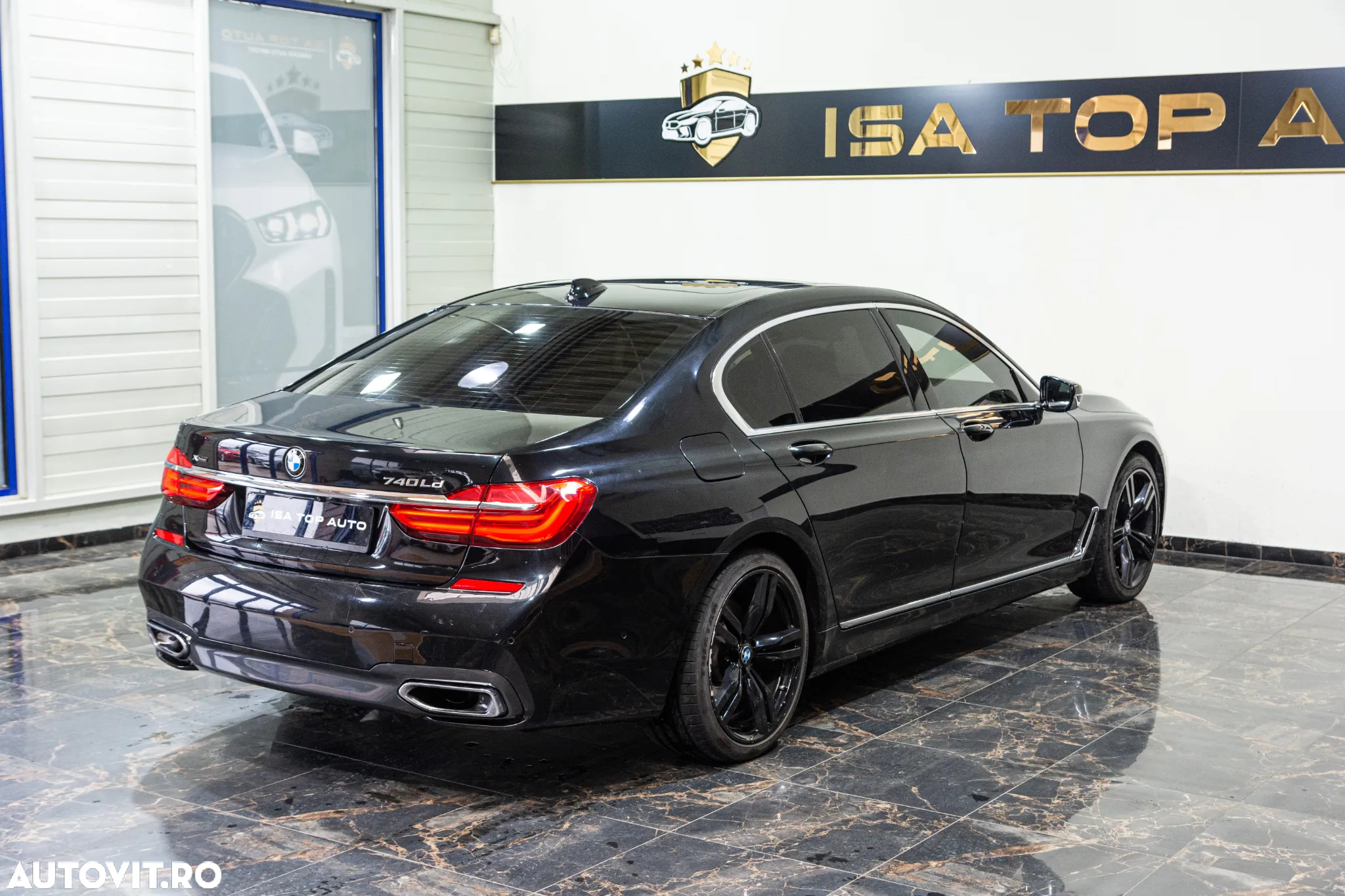 BMW Seria 7 740Ld xDrive - 36