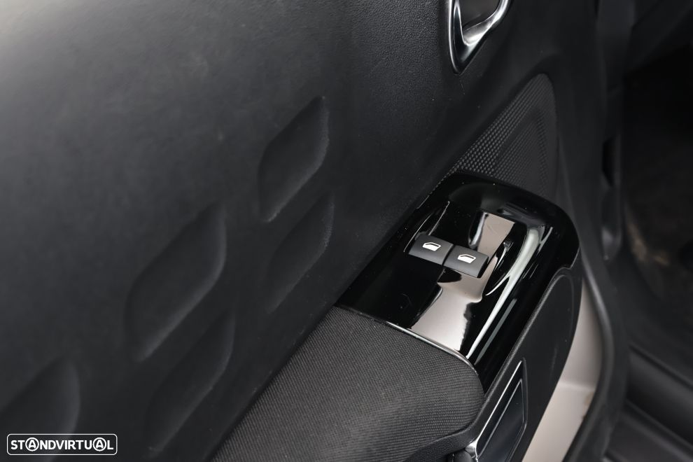 Citroën C3 1.2 PureTech Max EAT6 - 46