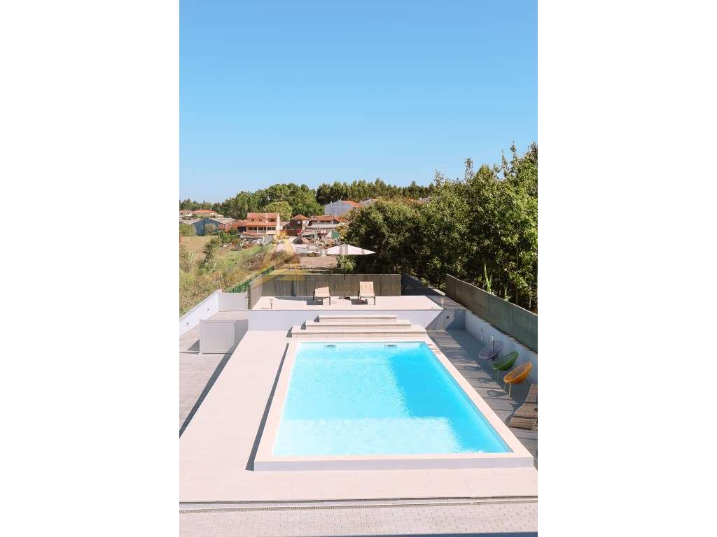 Moradia T4 com Piscina, Ginásio e Espaço Exterior Conforto e Privac... - Grande imagem: 4/60
