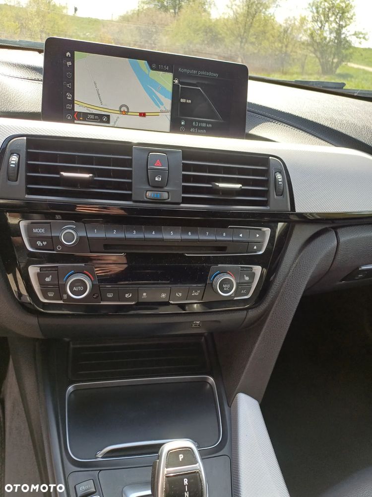 BMW Seria 3 320d M Sport - 28