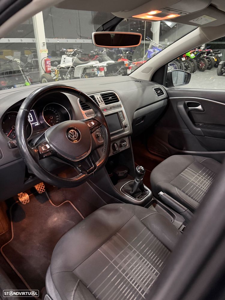 VW Polo 1.4 TDi Confortline - 13