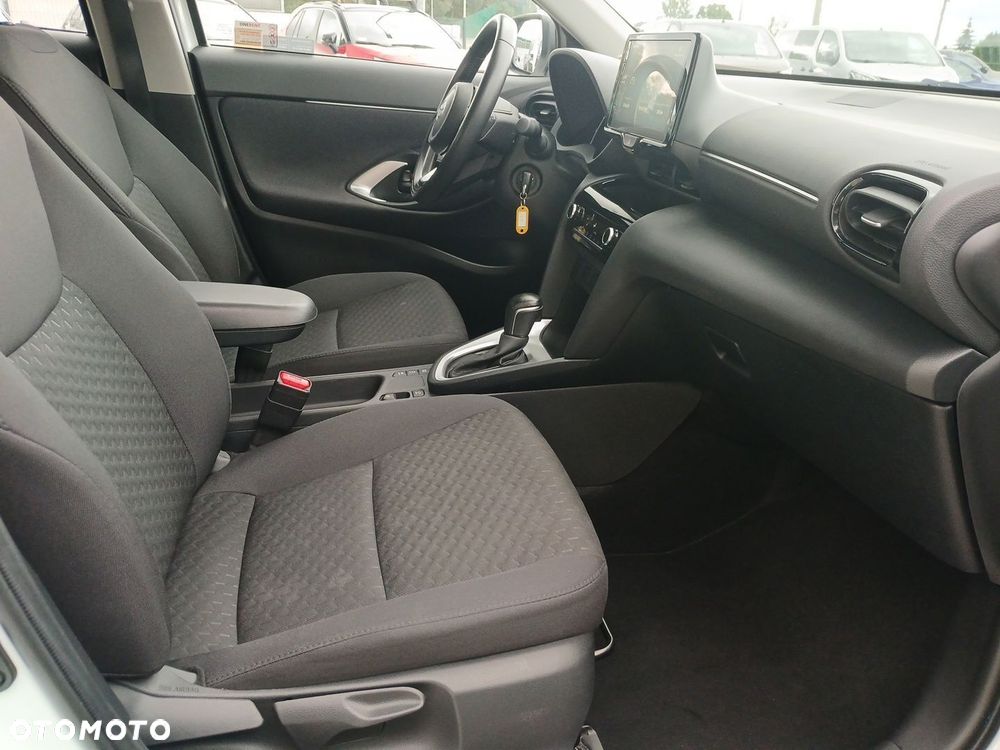Toyota Yaris Cross - 10