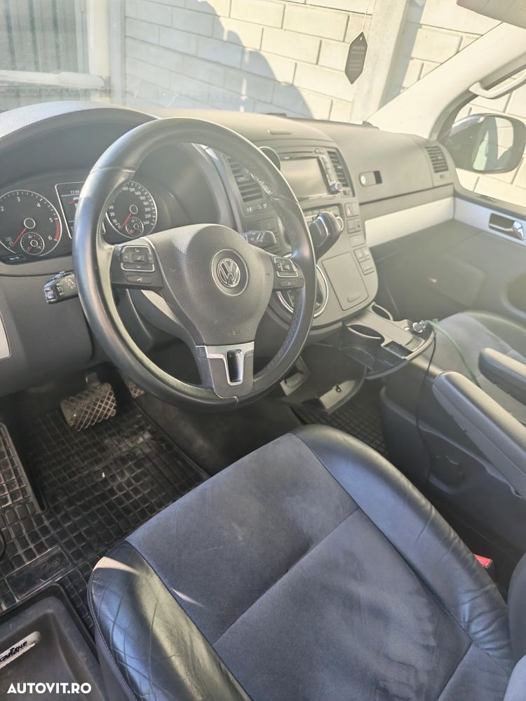 Volkswagen Multivan - 9